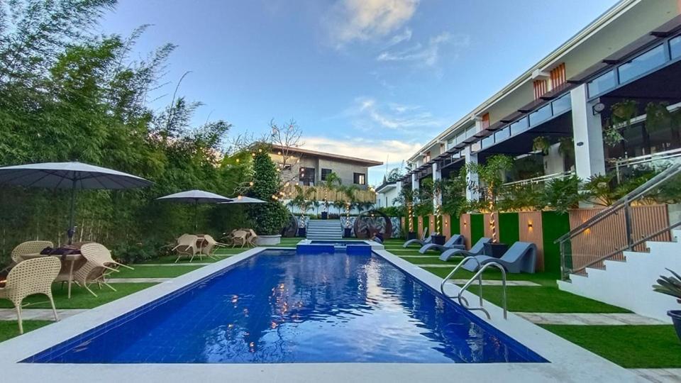 Casa La Silvinas Hotel & Event Resort Tagaytay City ภายนอก รูปภาพ